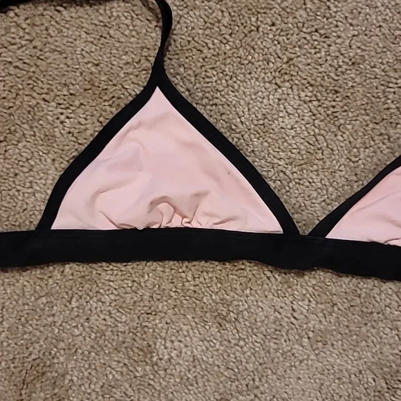 🍉PINK Triangle Bralette🍉 - Picture 2 of 7